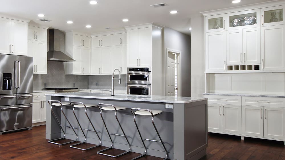 Click to view kitchen remodels surrounding Austin from Kitchens by Bell.